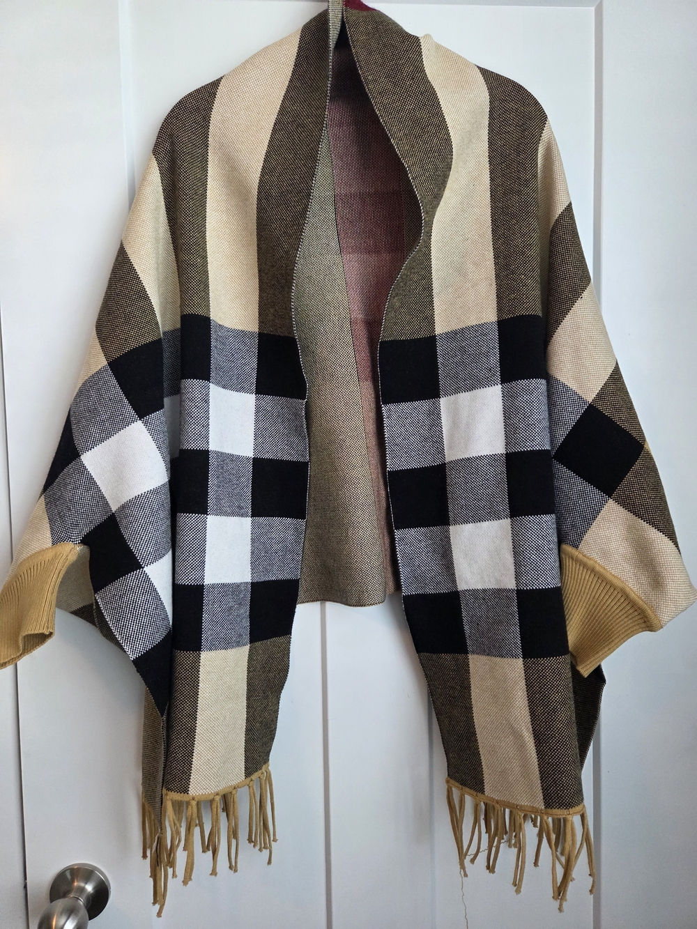 0070.  Plaid Fringe Poncho Wrap in Black, Cream & Camel